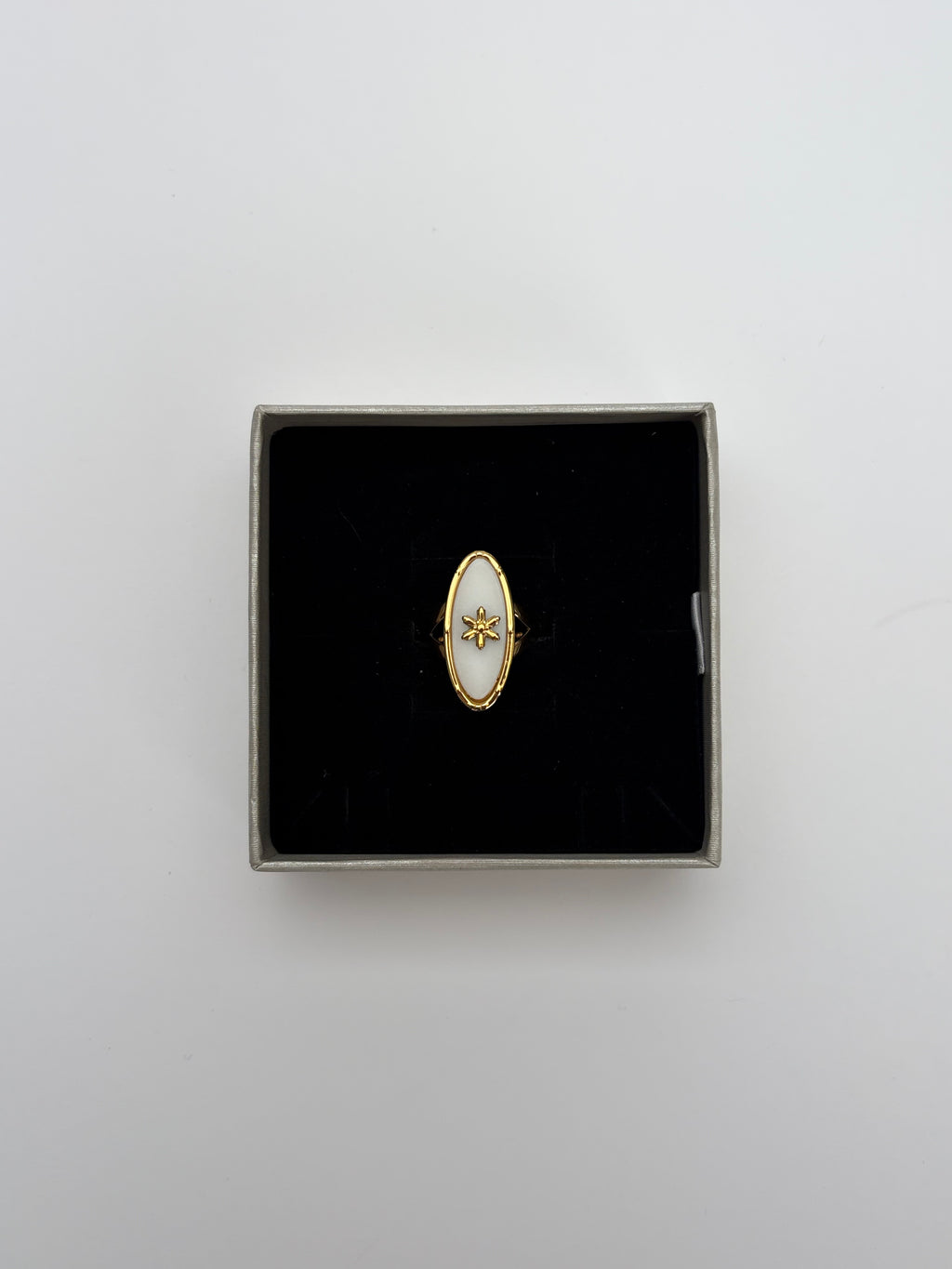 Anillo Anthea