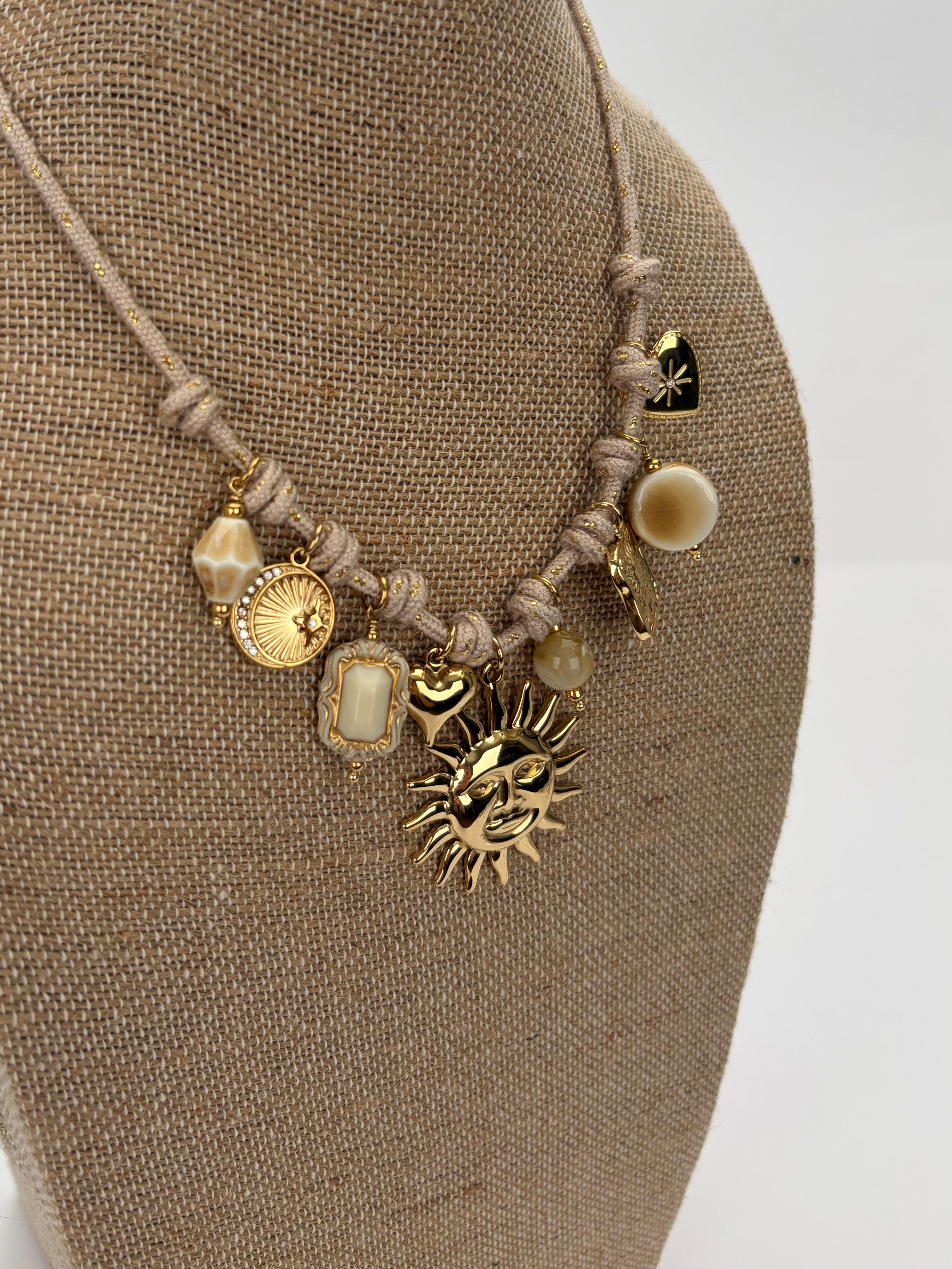 Collar Creta